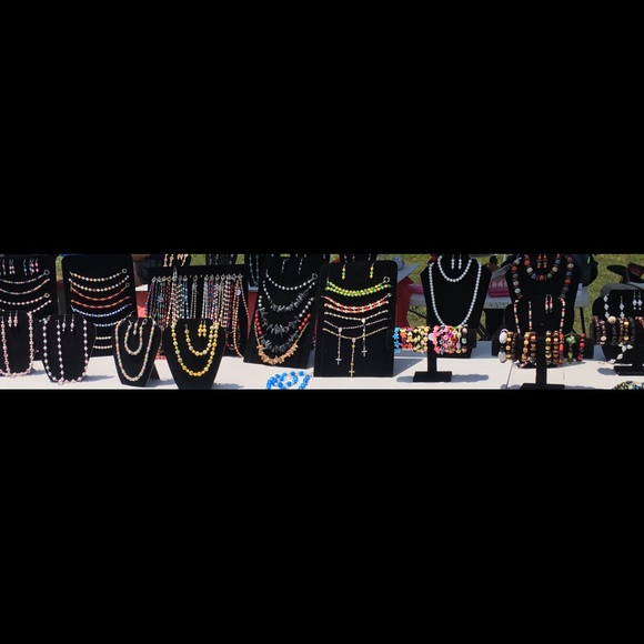 Meet your Posher, Designs - Picture 1 of 1